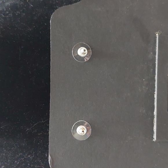 Faux Rhinestone Look Earrings - Picture 3 of 3